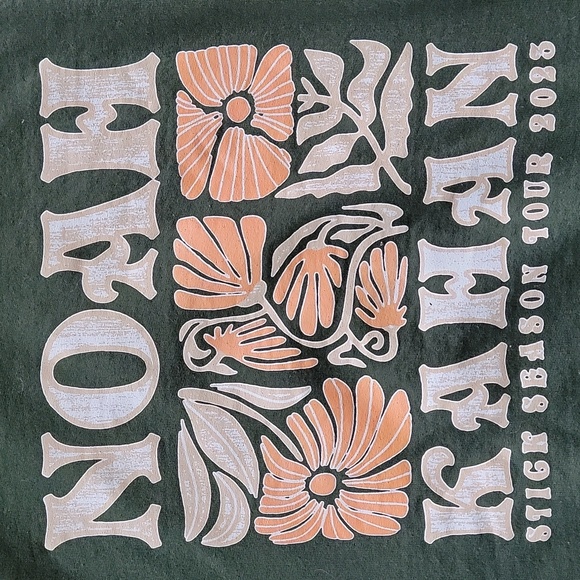 Official Noah Kahan 2023 Tour Sweater - Picture 2 of 4